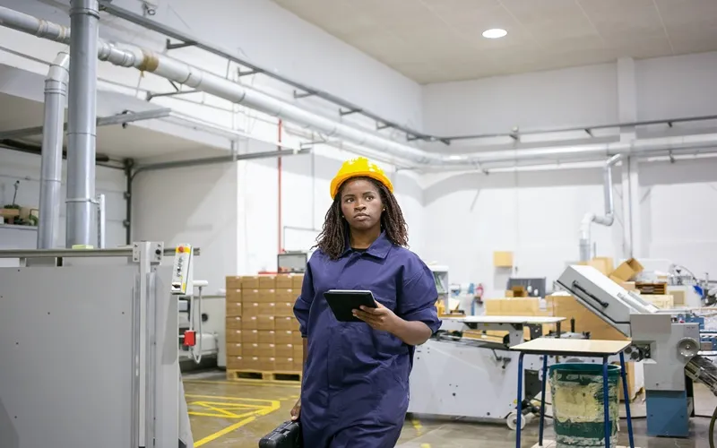 Você sabia que a mulher com emprego de carteira assinada não pode trabalhar dois domingos consecutivos?