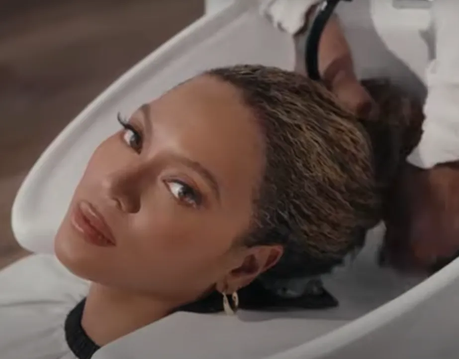 Beyoncé cria marca de cuidados com os cabelos crespos e cacheados