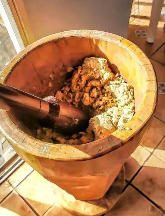 Esmagar com as mãos