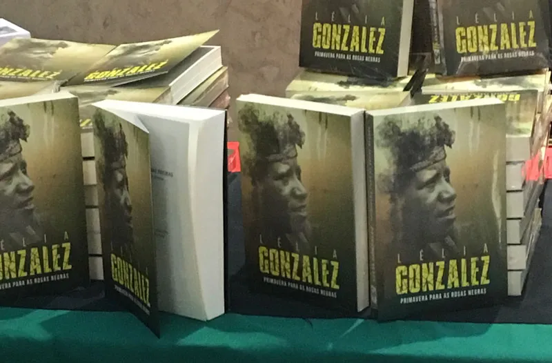 LIVRO DE LÉLIA É LANÇADO EM SÃO PAULO