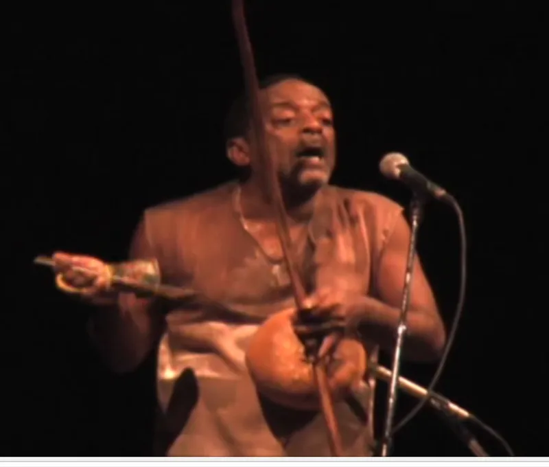 Naná Vasconcelos a percussão em pessoa agora em espírito