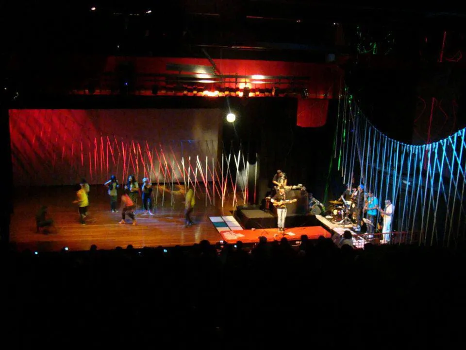 O artista paulistano, Fábio Nunez, denuncia o abandono do Teatro Nelson Rodrigues, situado no CEU Alvarenga, e pede providências urgentes
