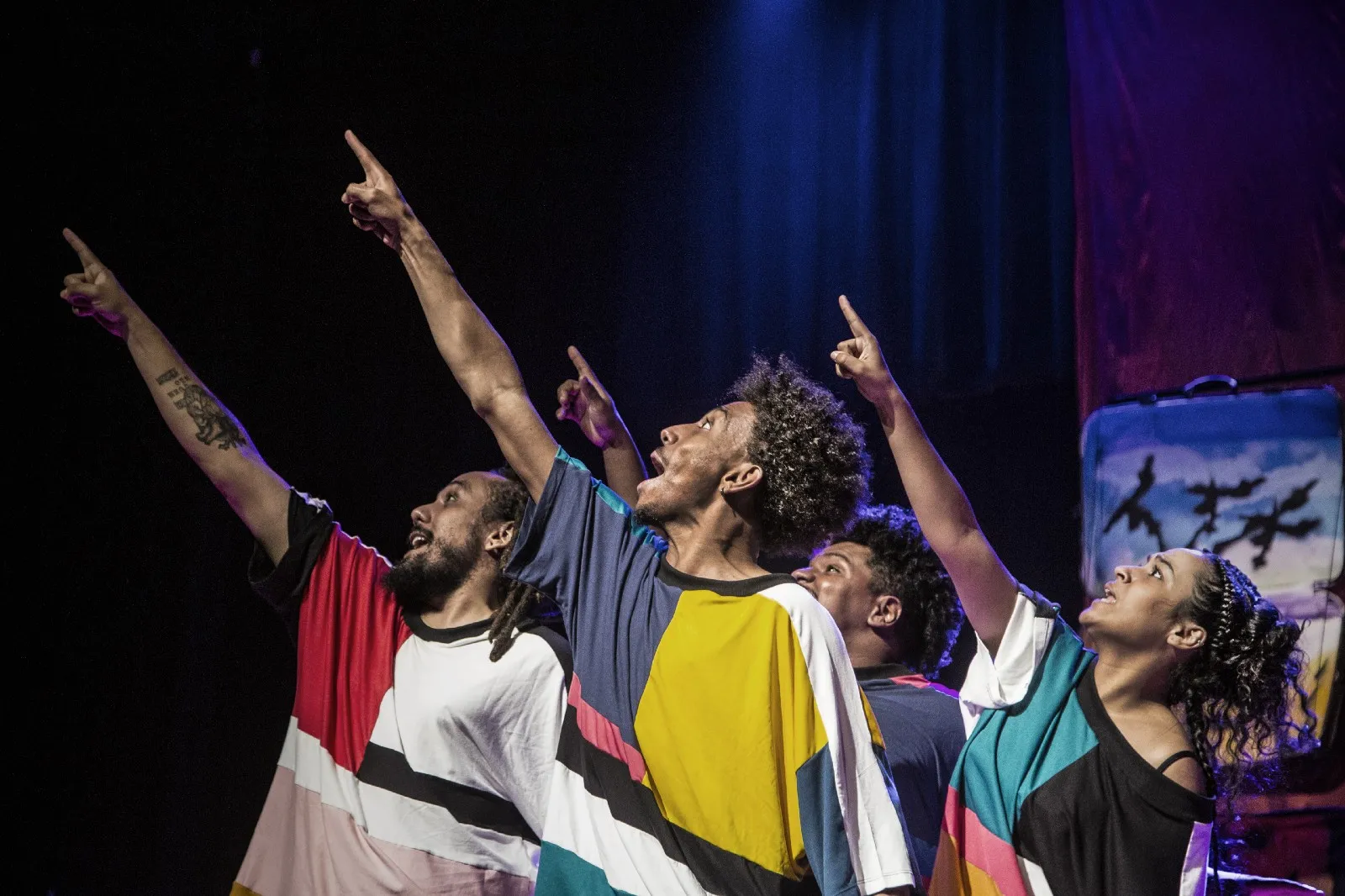 O teatro que conta a história