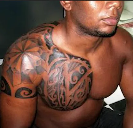 Pele Negra: tatuar ou não tatuar? Eis a questão..
