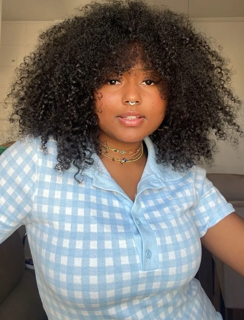 Thays Pires: Uma voz ativa no Dia Internacional da Mulher Negra Latino-Americana e Caribenha