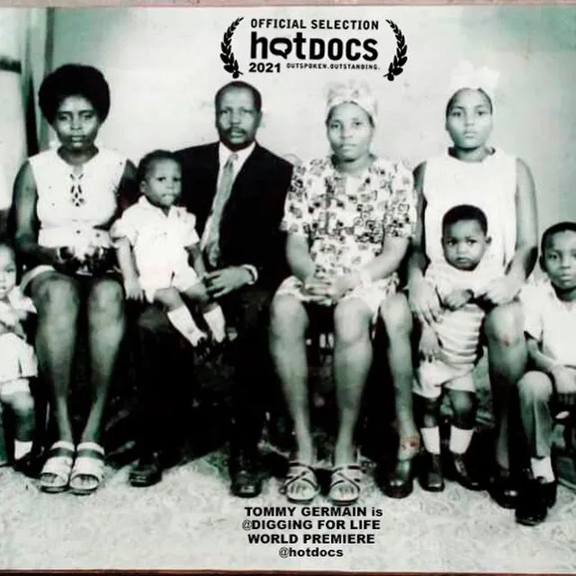 Thomas Adiang – A vida em um documentário – Cavando para a Vida / Digging for Life