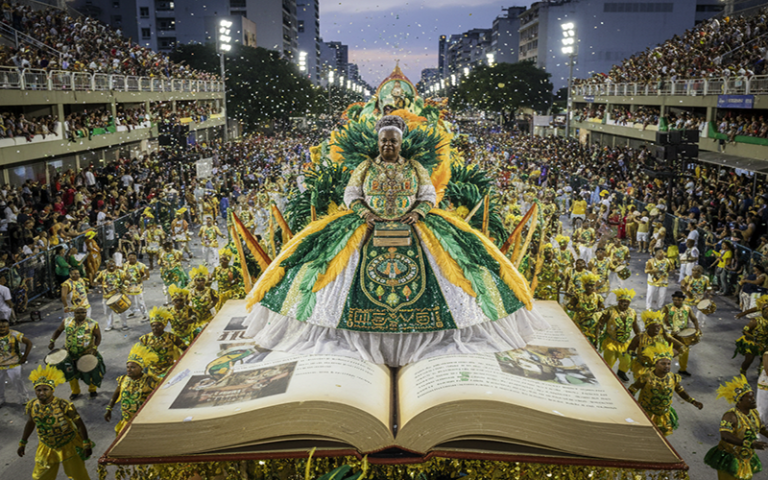 Mulheres negras no Carnaval 2026: Conceição Evaristo, Carolina Maria de Jesus e o protagonismo na Sapucaí